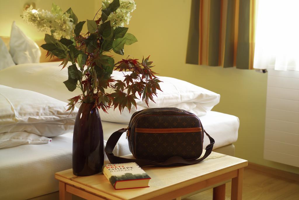 Hotel & Restaurant Ragginger Attersee 널스돌프앰아테시 객실 사진